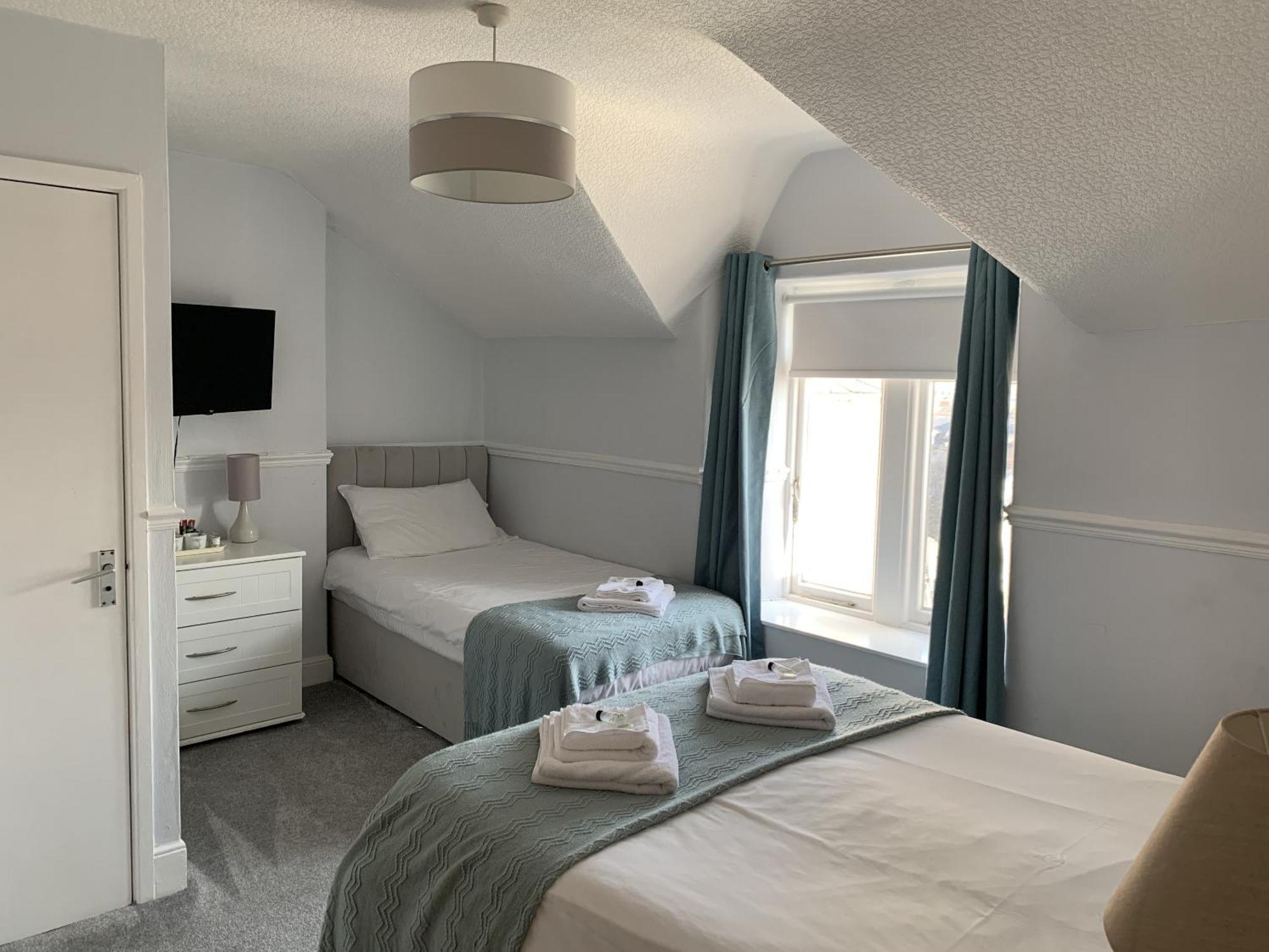 Seaclyffe Hotel Ltd Λαντούντνο Δωμάτιο φωτογραφία